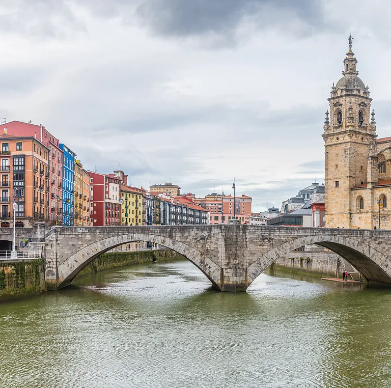 Madrid und Bilbao
